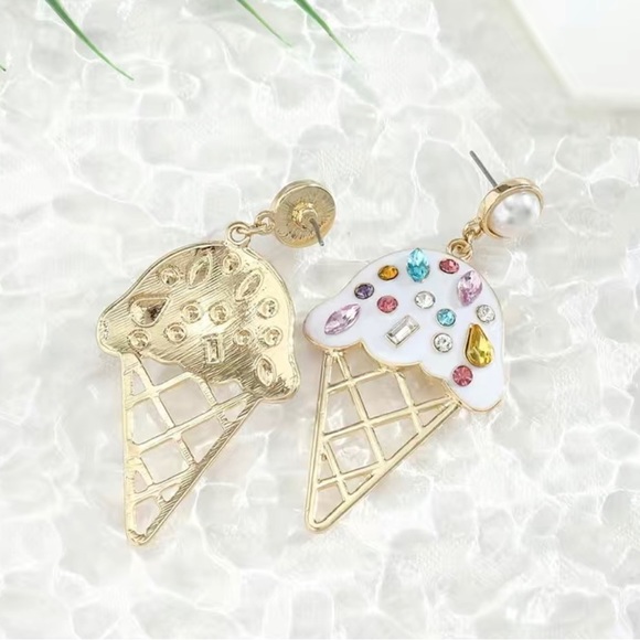 🍦Jewelled Ice Cream Cone Fashion Earrings - Picture 4 of 5